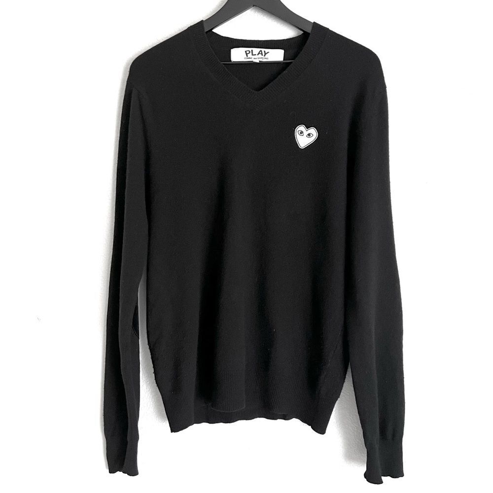 Comme Des Garçons Play heart embroidered V Neck sweater Size M Wool Elbow Patch